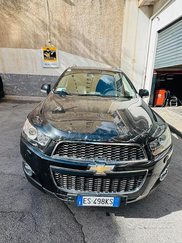 Nero Usata 2013 Chevrolet Captiva LTZ SUV | 10.500 € (Molto cara) - Immagine 1/4