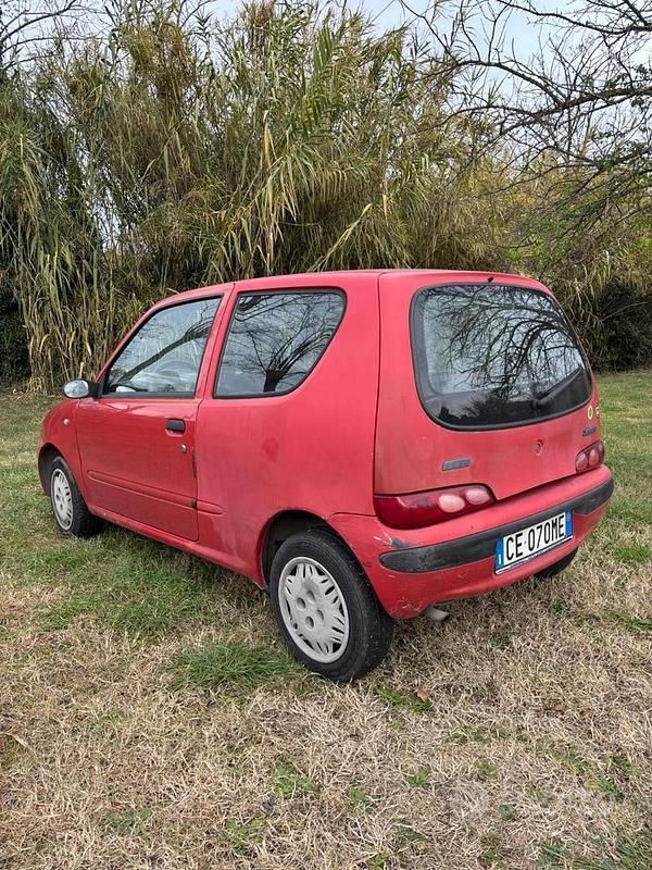 Usata Fiat 600 2003 Rosso Utilitaria