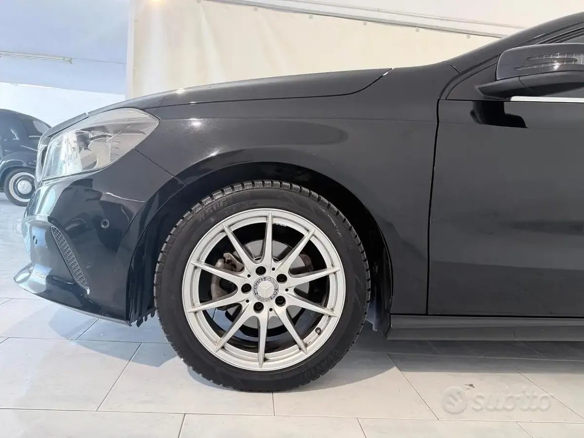 Usata Mercedes A180 Premium 109 CV (80 kW) 2016 Nero Berlina