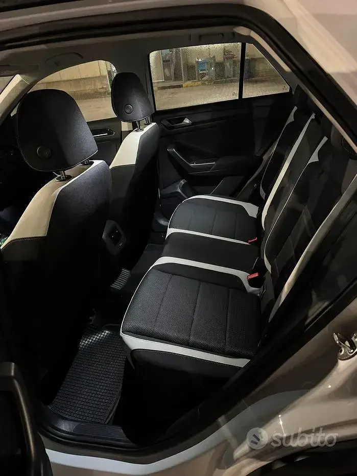 Usata VW T-Roc 150 CV (110 kW) 2019 SUV