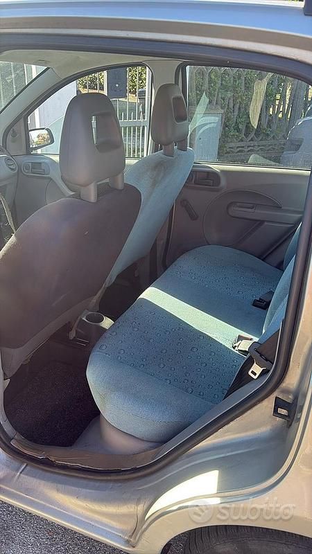 Usata Fiat Panda 54 CV (39 kW) 2003 Grigio Berlina