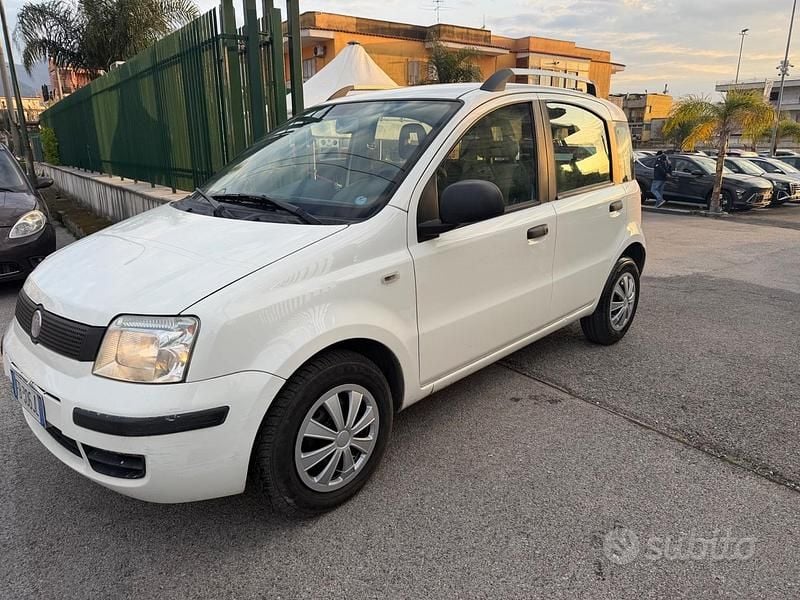 Usata Fiat Panda Active 74 CV (54 kW) 2011 Bianco Utilitaria