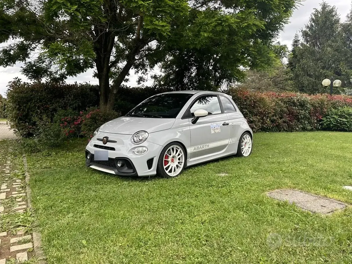 Usata Abarth 595 Esseesse 180 CV (132 kW) 2019 Grigio Berlina
