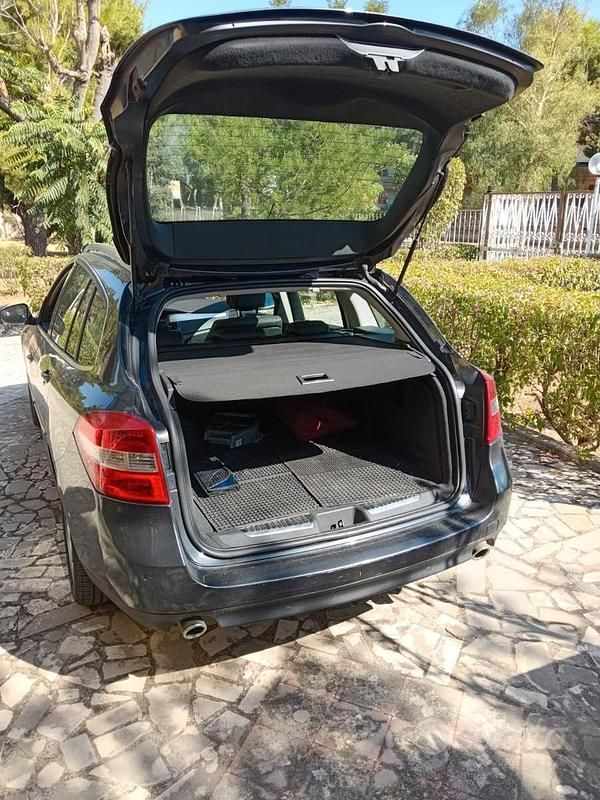 Usata Renault Laguna III 150 CV (110 kW) 2009 Grigio Berlina