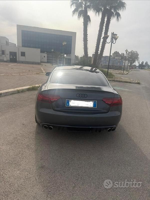 Usata Audi A5 S-Line 2010 Grigio Coupé