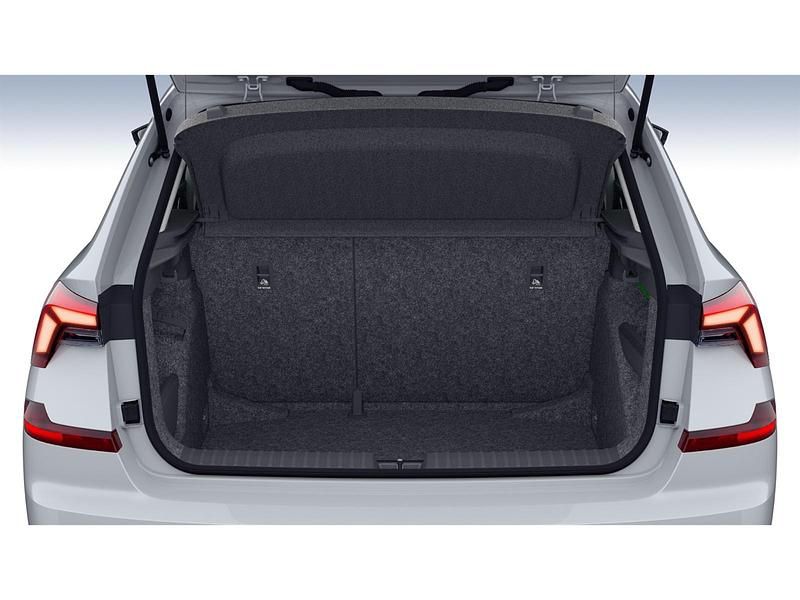 Nuova Skoda Kamiq 115 CV (84 kW) 2026 Bianco luna metallizzato nero tulipano p SUV
