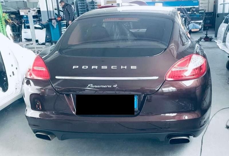 Usata Porsche Panamera 299 CV (219 kW) 2011 Berlina