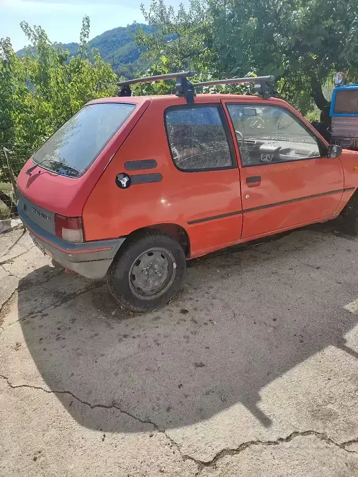 Usata Peugeot 205 1989 Rosso Furgone