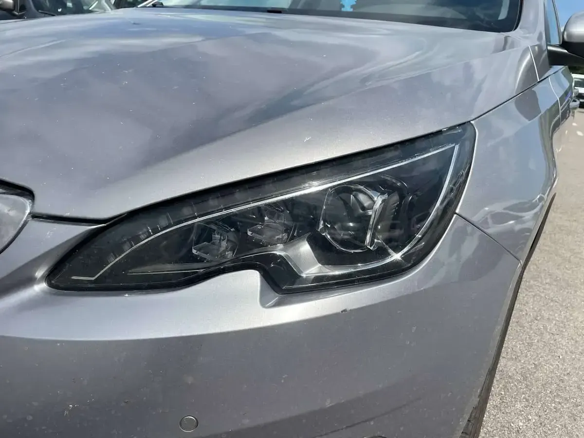 Usata Peugeot 308 SW Business-Line 109 CV (80 kW) 2017 Argento Station wagon