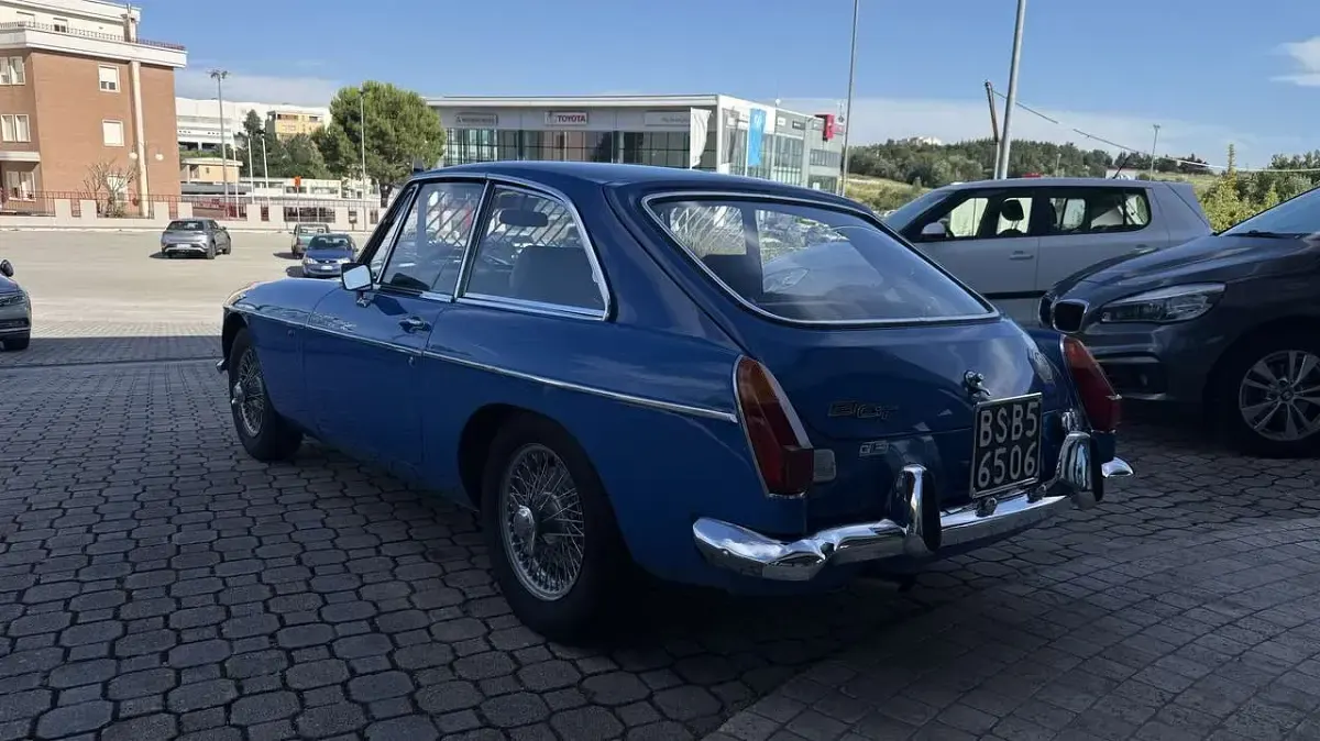 Usata MG B GT 94 CV (69 kW) 1972 Blu/azzurro Coupé