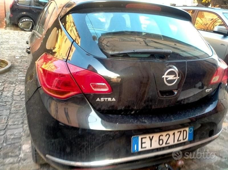 Usata Opel Astra 136 CV (100 kW) 2015 Nero Berlina