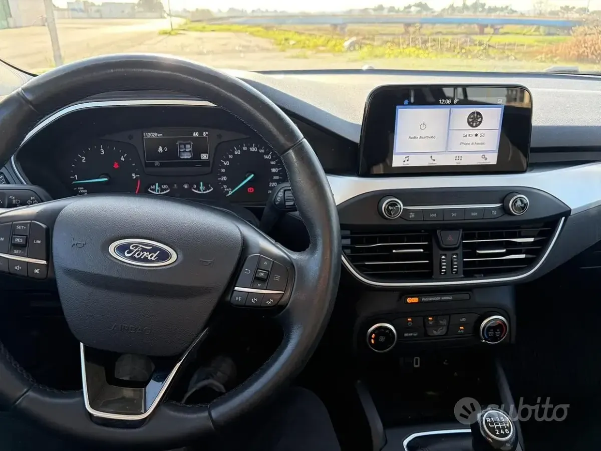 Usata Ford Focus 95 CV (69 kW) 2019 Grigio Berlina