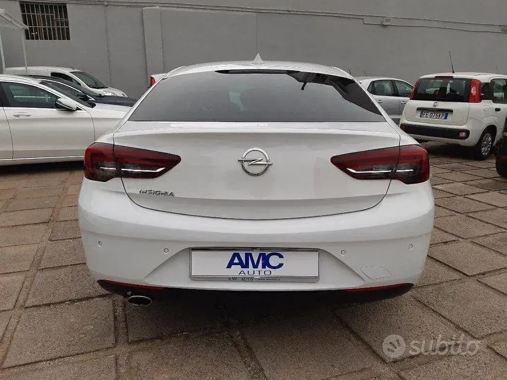 Usata Opel Insignia Sport 170 CV (125 kW) 2018 Bianco Berlina