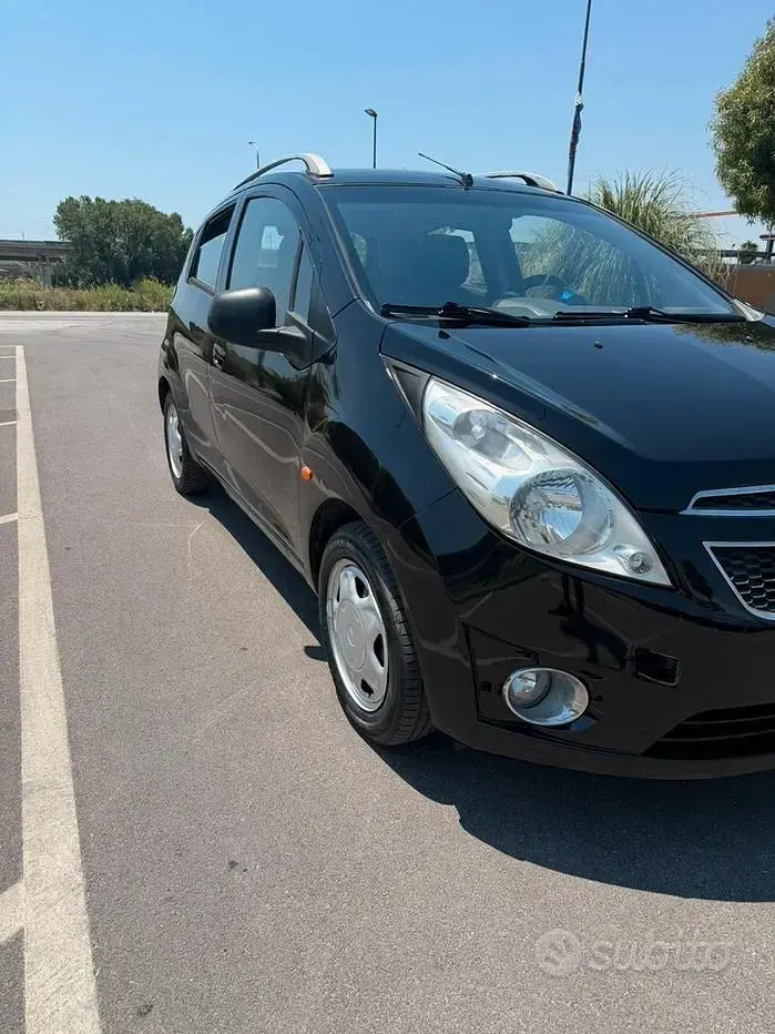 Usata Chevrolet Spark 68 CV (50 kW) 2010 Nero Utilitaria
