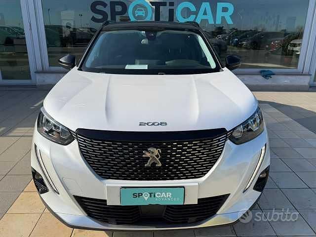 Usata Peugeot 2008 Allure 131 CV (96 kW) 2021 Bianco SUV