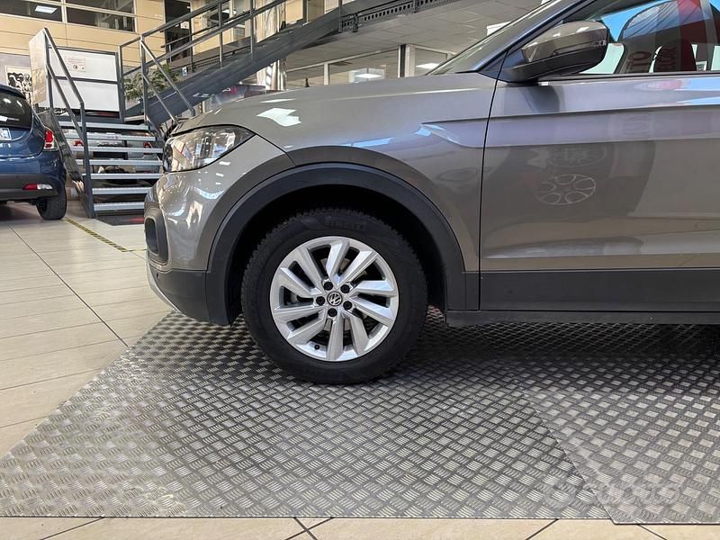 Usata VW T-Cross Style 116 CV (85 kW) 2019 Grigio SUV