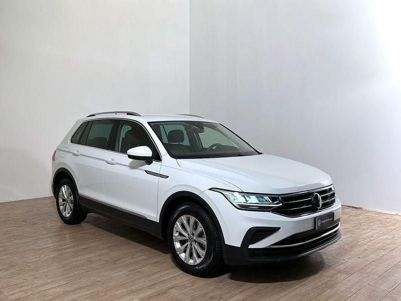 Usata VW Tiguan Life 150 CV (110 kW) 2023 Pure white SUV