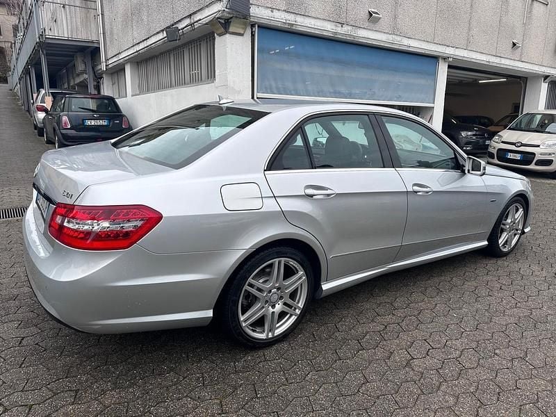 Usata Mercedes E350 Avantgarde 231 CV (169 kW) 2009 Argento Berlina