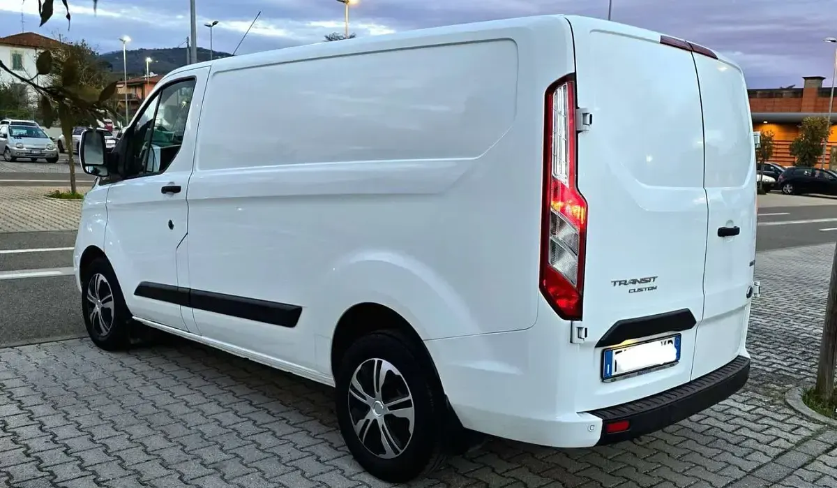 Usata Ford Transit Custom 131 CV (96 kW) 2020 Bianco Furgone