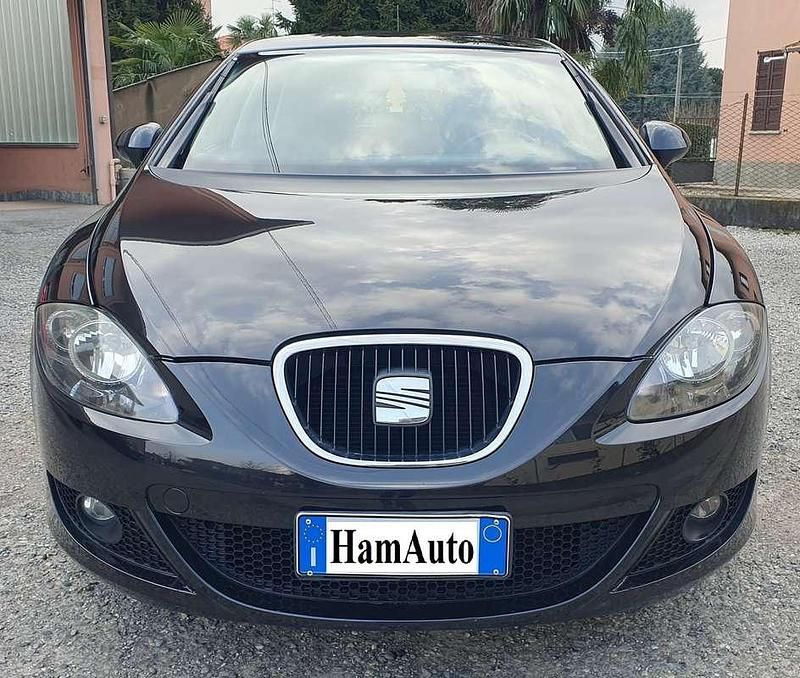 Usata Seat Leon 90 CV (66 kW) 2013 Nero Berlina