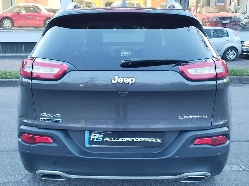Usata Jeep Cherokee Limited 170 CV (125 kW) 2015 Grigio SUV