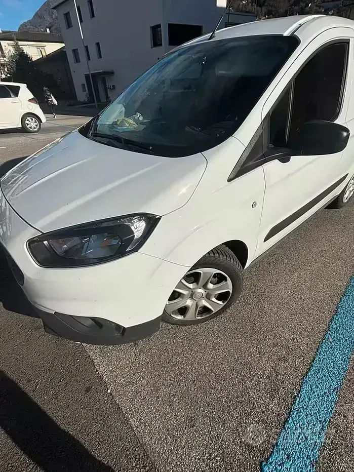 Usata Ford Transit Courier 101 CV (74 kW) 2023 Bianco Furgone