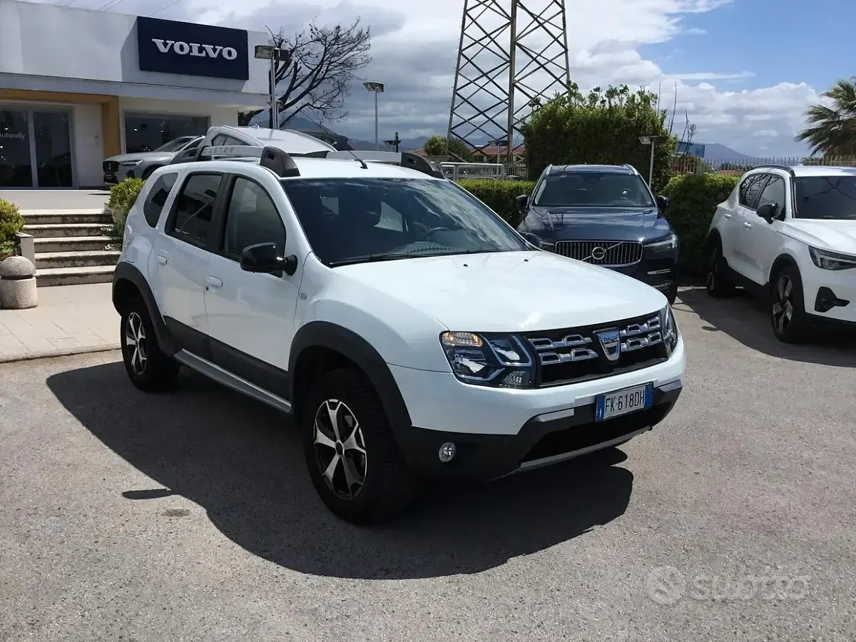 Usata Dacia Duster 109 CV (80 kW) 2017 Bianco SUV