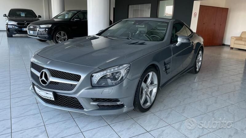 Usata Mercedes SL350 AMG 306 CV (225 kW) 2014 Blu/azzurro Cabrio