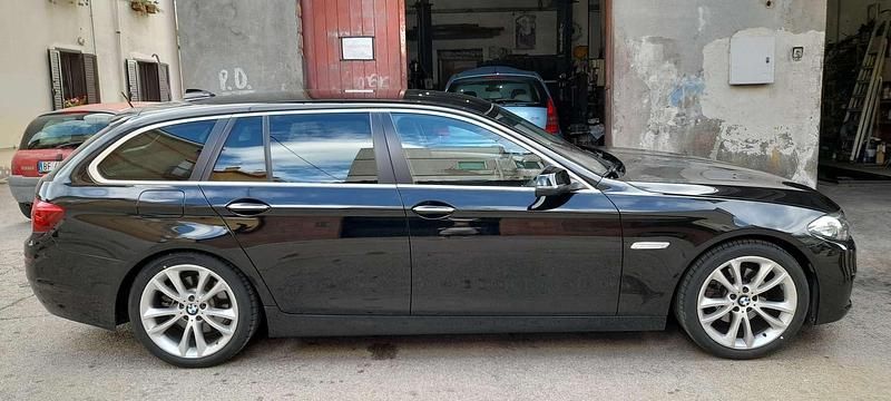 Usata BMW 520 190 CV (139 kW) 2015 Nero Station wagon