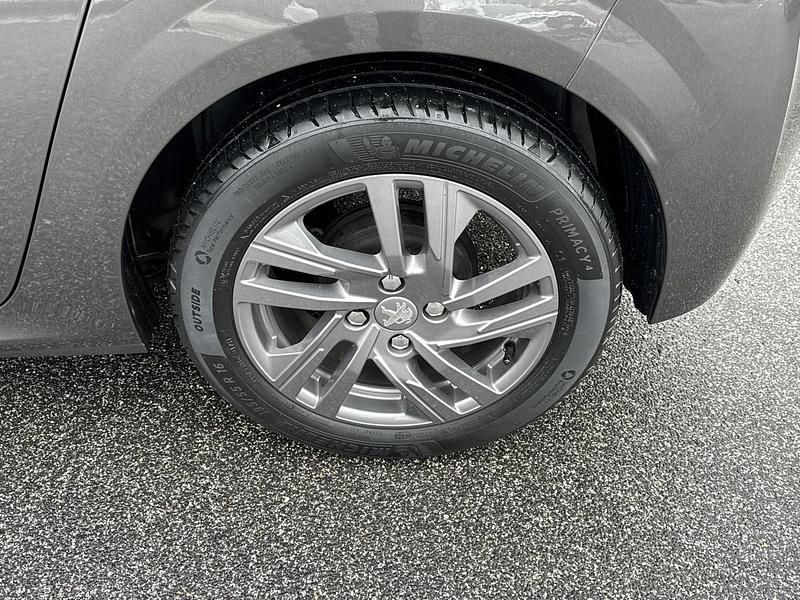 Usata Peugeot 208 Active 75 CV (55 kW) 2021 Grigio Utilitaria