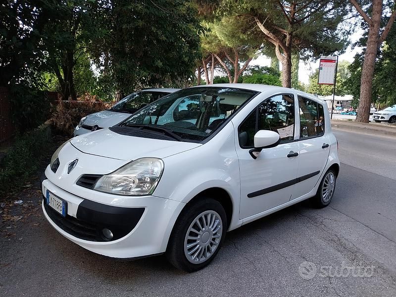 Usata 2009 Renault Modus Monovolume | 2499 € (Buon prezzo) - Immagine 1/3
