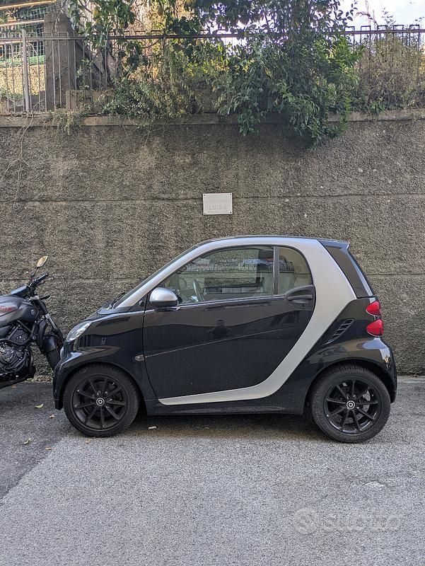 Usata 2014 Smart ForTwo Coupé Due volumi | 8000 € (Buon prezzo) - Immagine 1/3