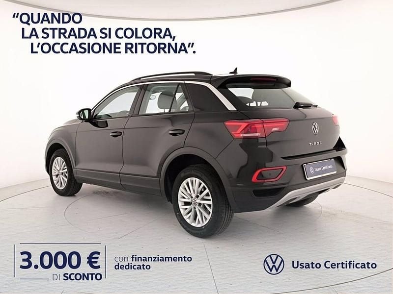 Usata VW T-Roc Life 116 CV (85 kW) 2024 Deep black perlato SUV