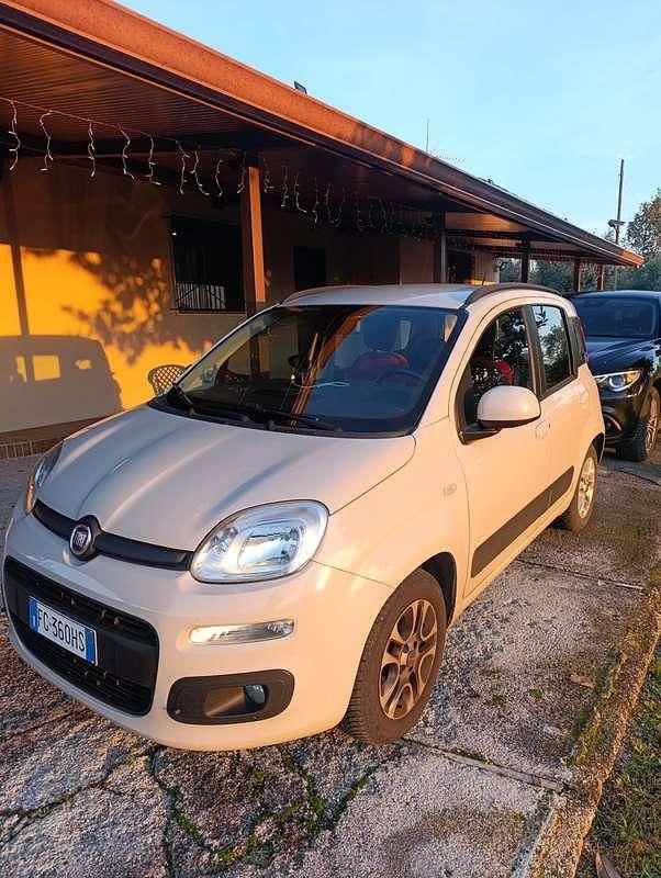 Usata Fiat Panda Lounge 69 CV (50 kW) 2017 Utilitaria