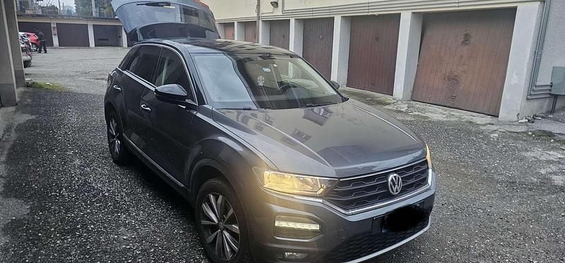 Usata VW T-Roc Business 150 CV (110 kW) 2020 SUV