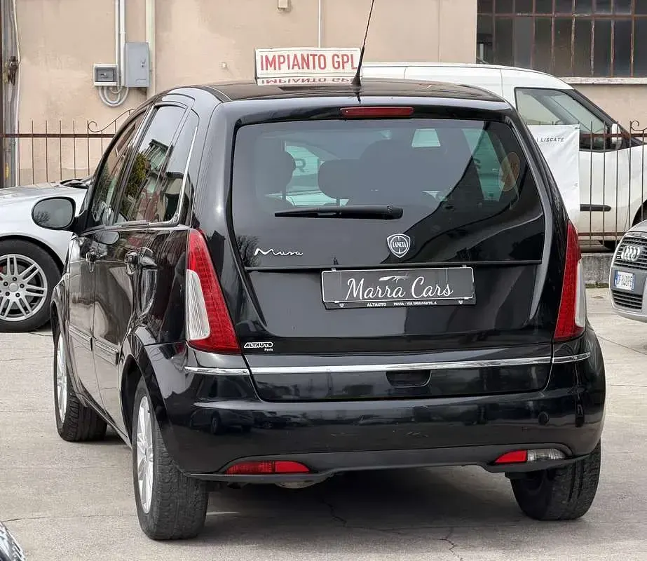 Usata Lancia Musa 77 CV (56 kW) 2009 Nero Monovolume