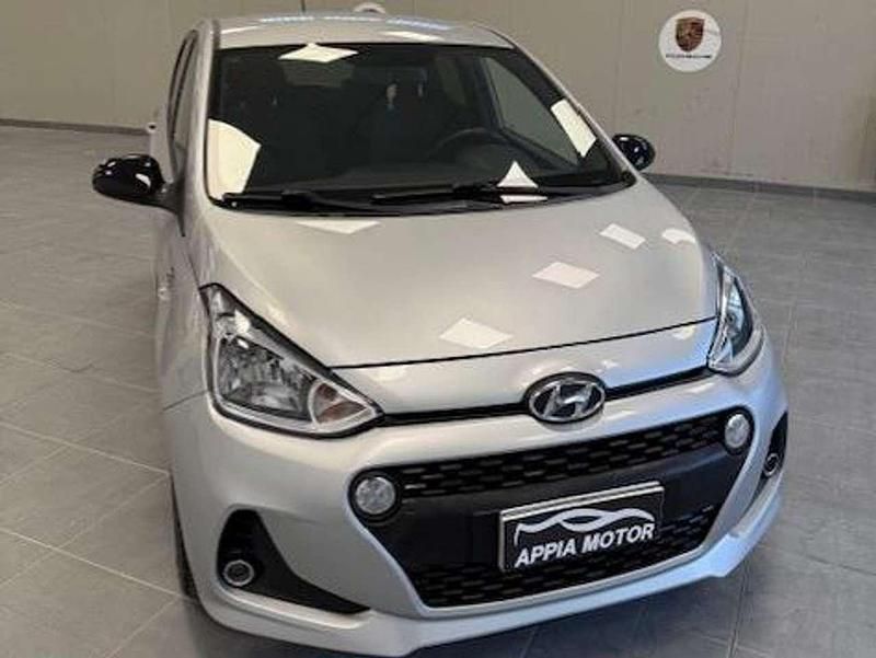 Usata Hyundai i10 Style 67 CV (49 kW) 2018 Grigio Utilitaria