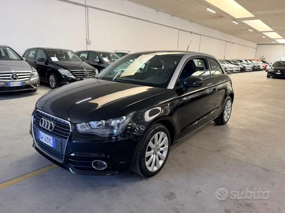 Usata Audi A1 Attraction 105 CV (77 kW) 2014 Nero Utilitaria