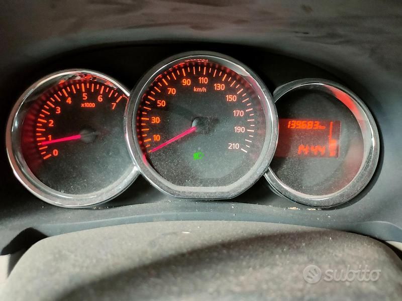 Usata Dacia Lodgy 115 CV (84 kW) 2013 Grigio Monovolume