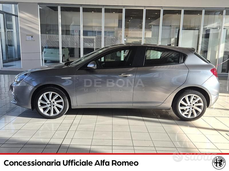Usata Alfa Romeo Giulietta Sprint 120 CV (88 kW) 2020 Grigio Utilitaria