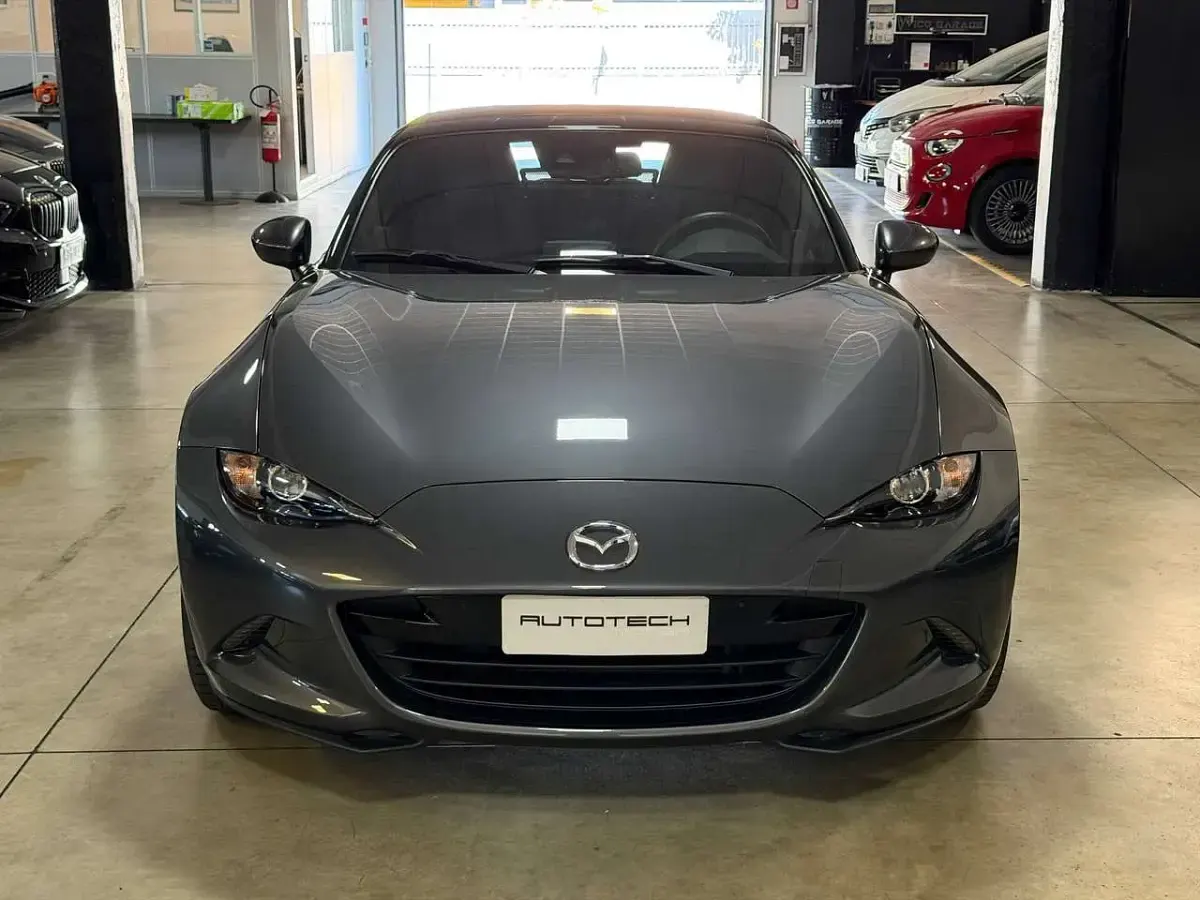 Usata Mazda MX5 Inclusive 184 CV (135 kW) 2019 Grigio Cabrio