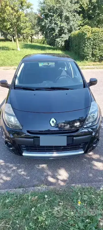 Usata Renault Clio II 75 CV (55 kW) 2009 Nero Berlina