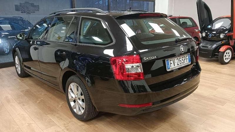Usata Skoda Octavia Executive 116 CV (85 kW) 2019 Nero Station wagon