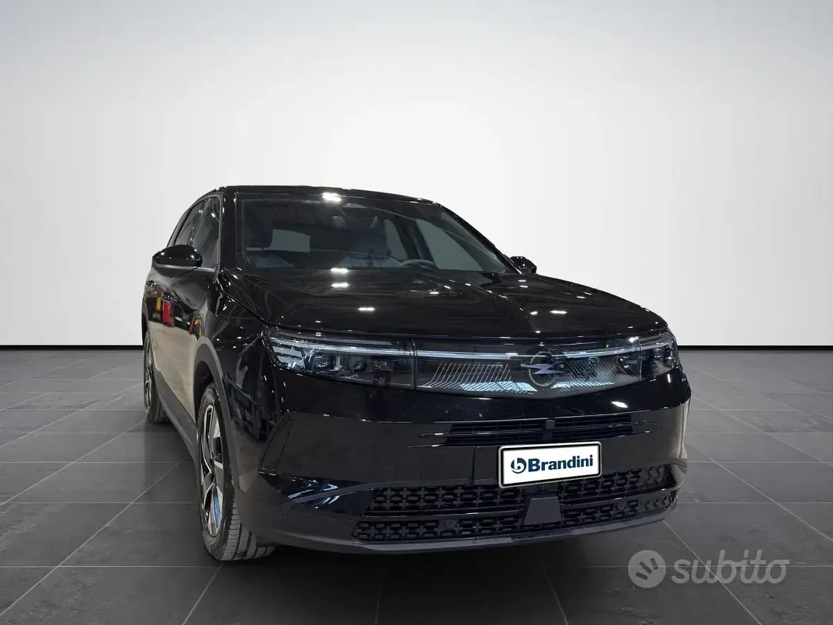 Usata Opel Grandland Electric 136 CV (100 kW) 2025 Karbon black (metallizzato) SUV