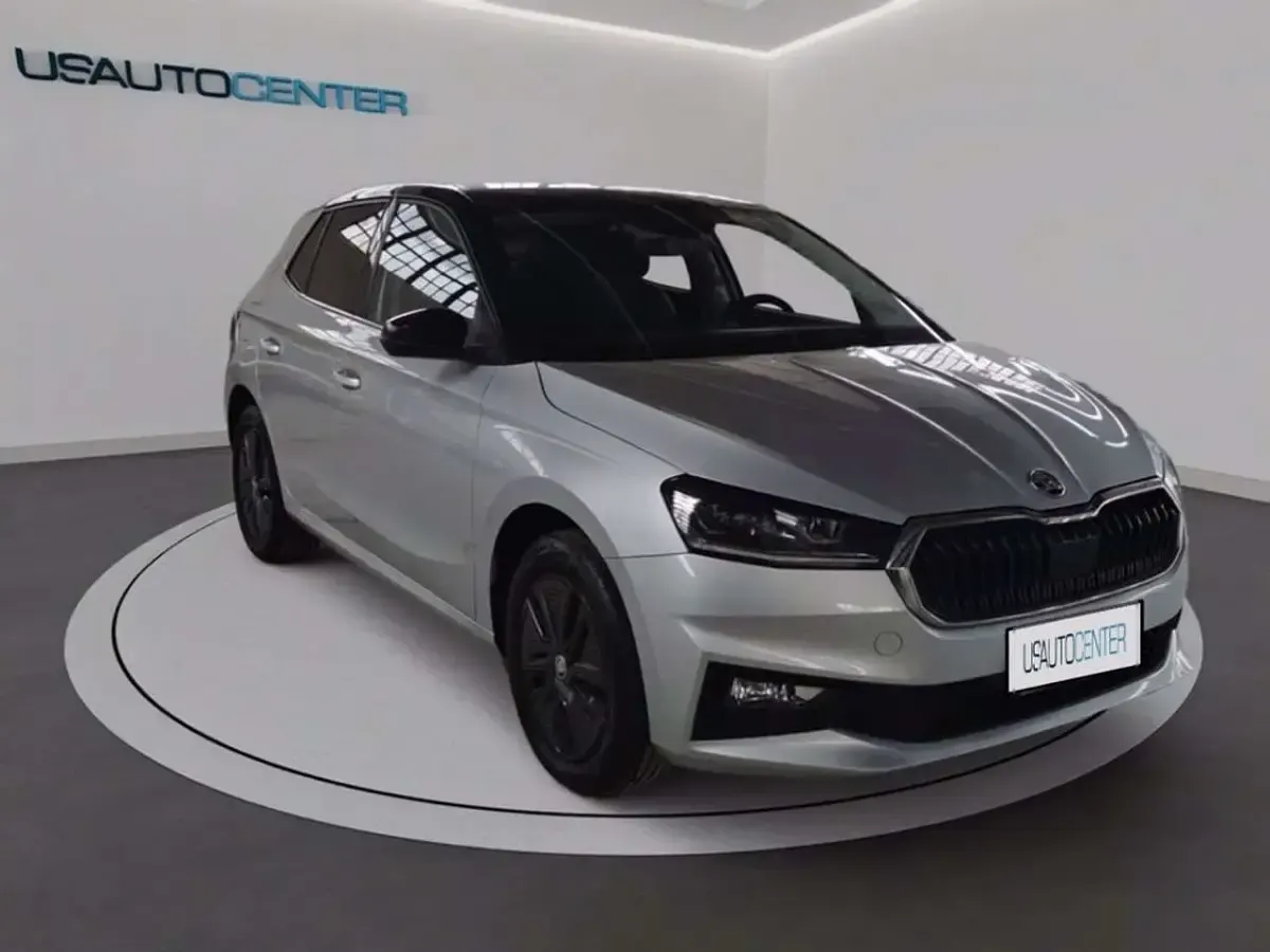 Usata Skoda Fabia Style 110 CV (80 kW) 2023 5b argento metallizzato Utilitaria
