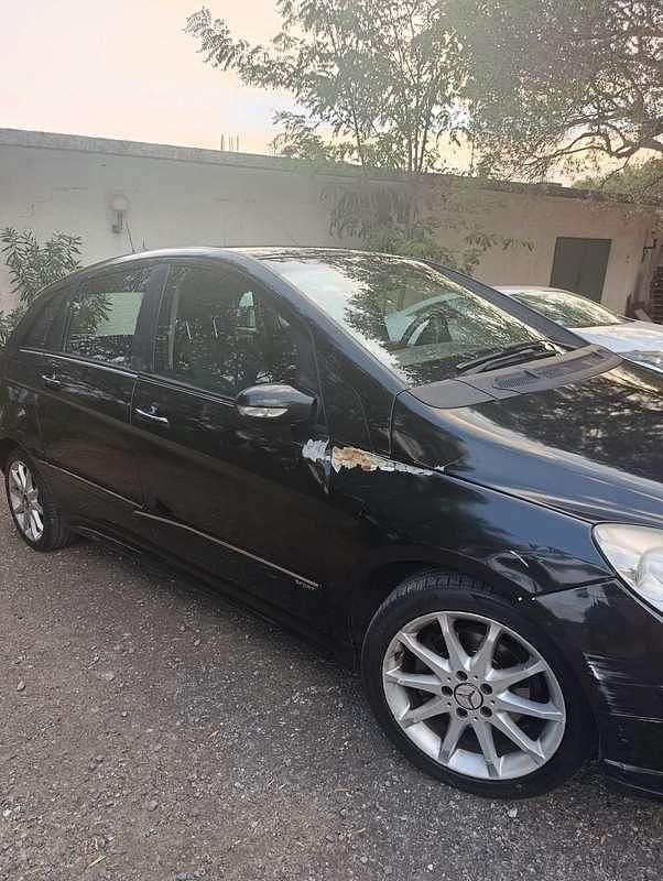 Usata Mercedes B200 Chrome 140 CV (102 kW) 2006 Nero Monovolume