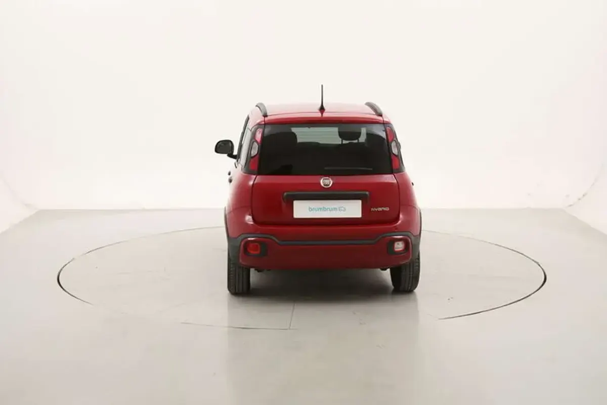 Usata Fiat Panda Cross Cross 69 CV (50 kW) 2024 Rosso Utilitaria