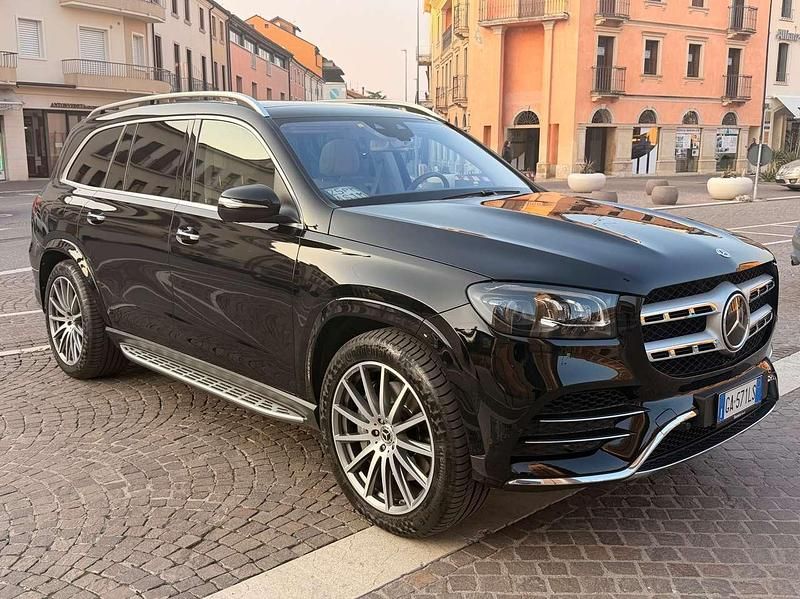 Usata Mercedes GLS400 330 CV (242 kW) 2020 Schwarz  unilack SUV