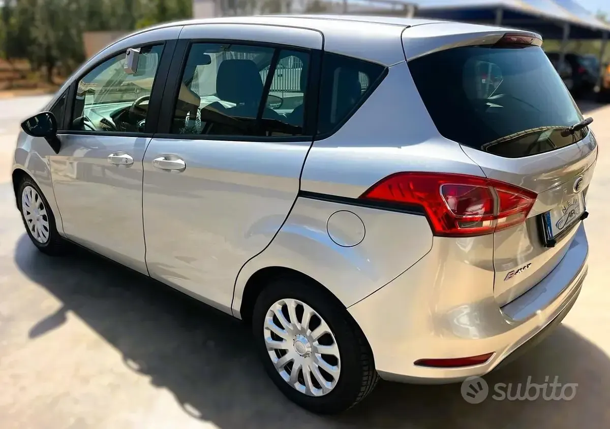 Usata Ford B-MAX Individual 95 CV (69 kW) 2013 Grigio Monovolume