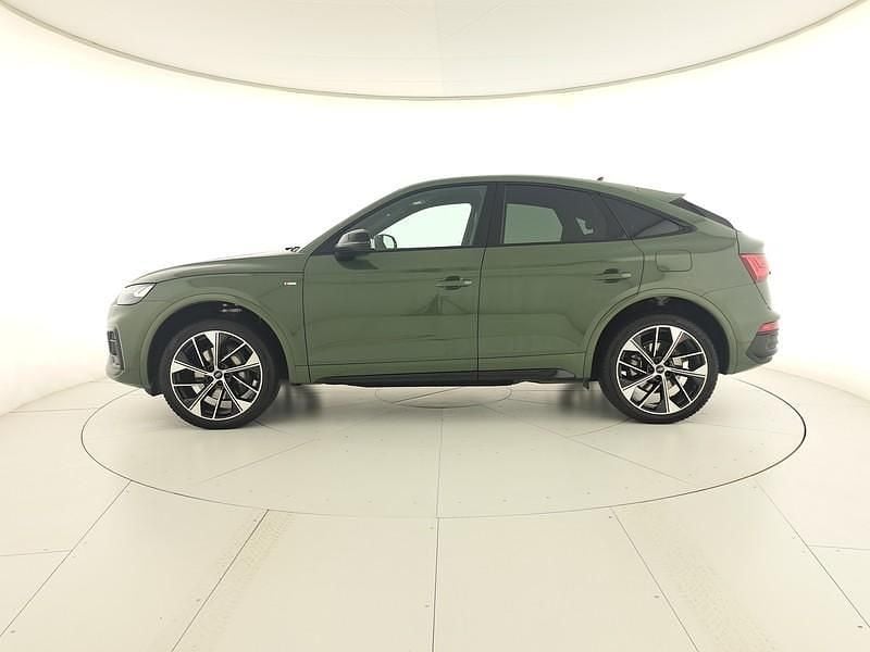 Usata Audi Q5 Sportback Ambiente 299 CV (219 kW) 2025 Verde distretto metallizzato SUV